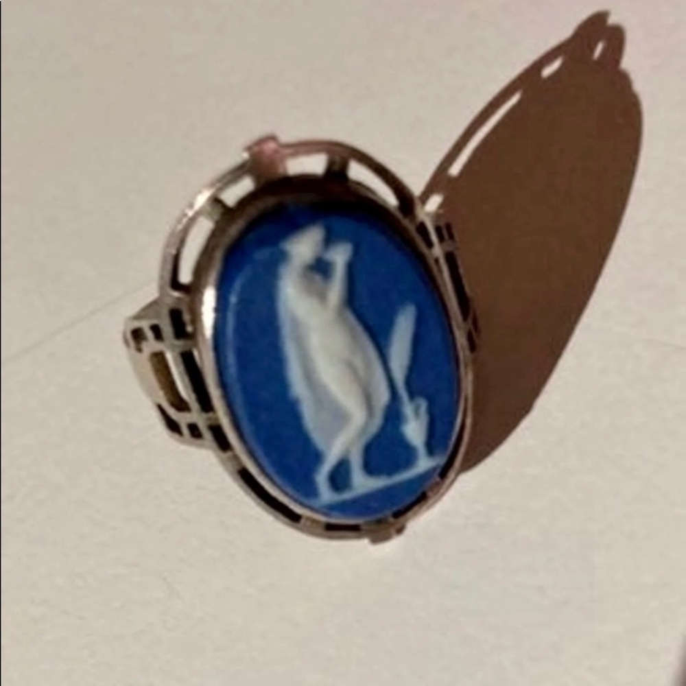 Wedgwood 925 Sterling Blue Cameo Ring Size 5